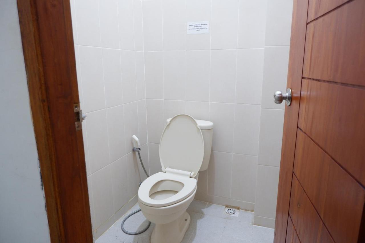 דירות Montongbuwoh Reddoorz At Bale Eja Syariah Senggigi מראה חיצוני תמונה